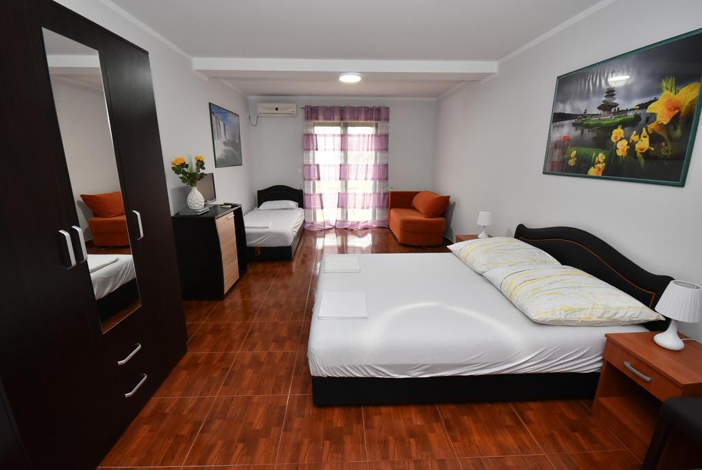 Apartmani Bozinovic Herceg Novi Bagian luar foto