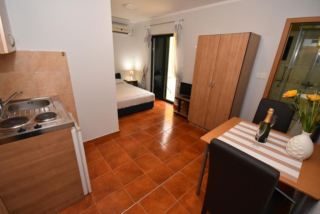 Apartmani Bozinovic Herceg Novi Bagian luar foto